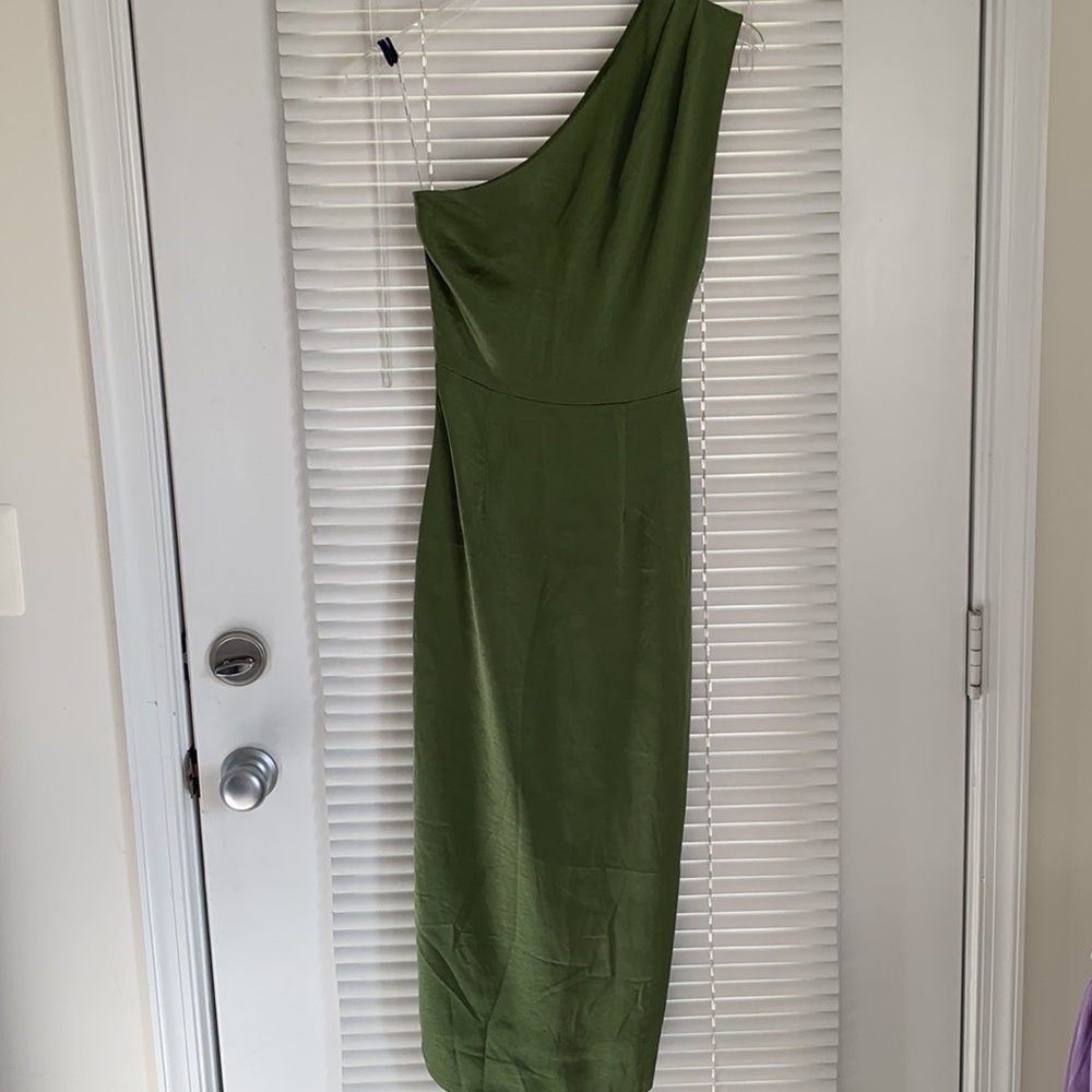 Elliatt Cassini One Shoulder Satin Dress In Fern green - Picture 13 of 16